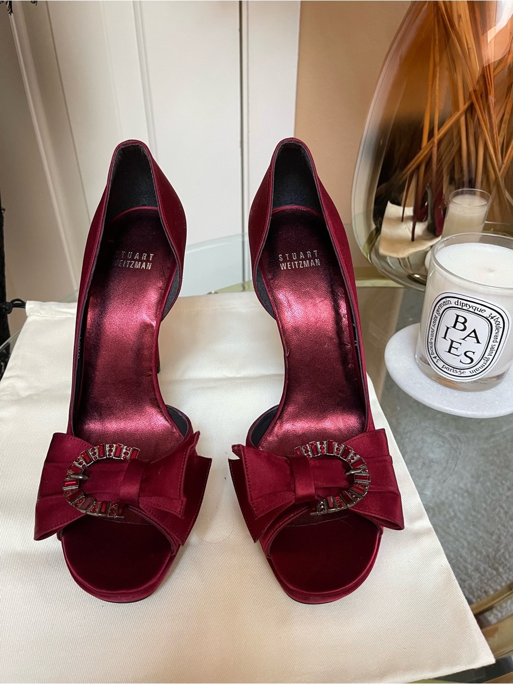 Stuart Weitzman Satin Peep Toe Pumps Size 9 Burgundy Bow Crystal Heels - Picture 11 of 15
